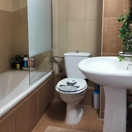 Apartman West Gate Lux - Free Parking - 100m From One Salonica Mall