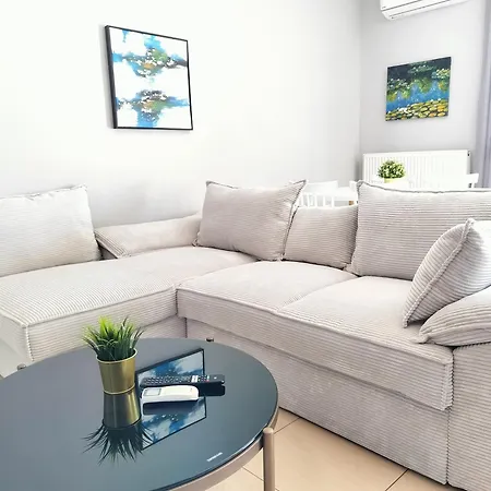 Apartman West Gate Lux - Free Parking - 100m From One Salonica Mall