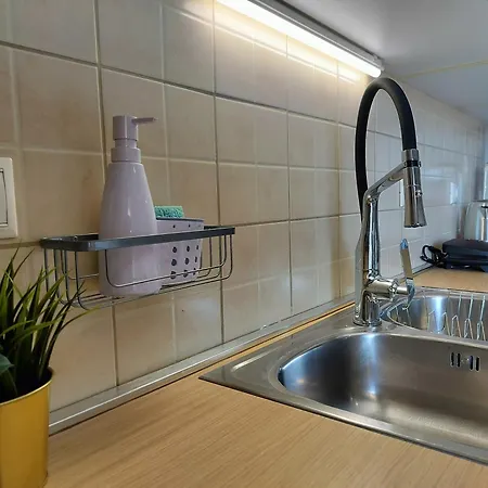West Gate Lux - Free Parking - 100m From One Salonica Mall *